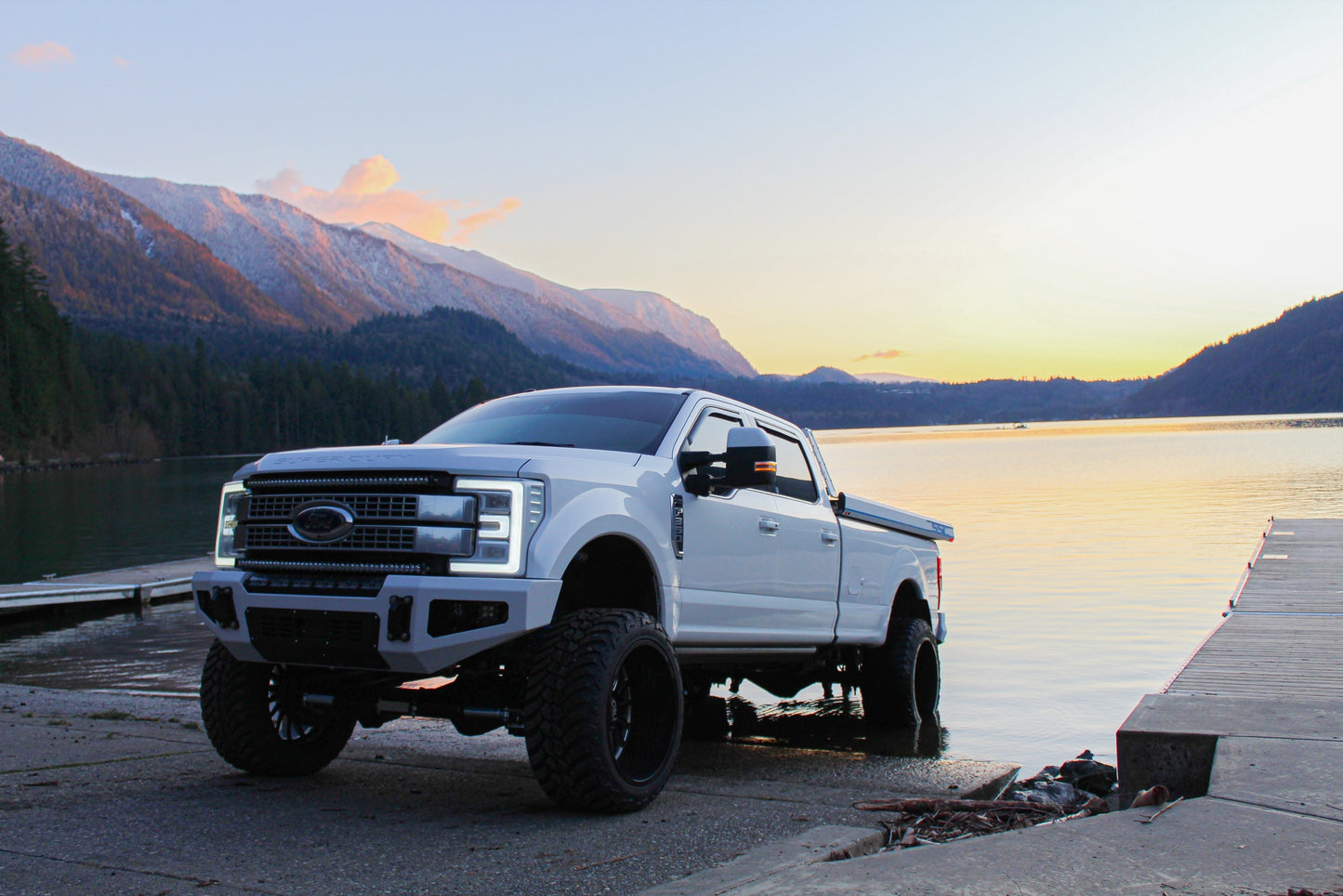 GRIDIRON 2017-2022 Ford F250-F550 Base Front Bumper