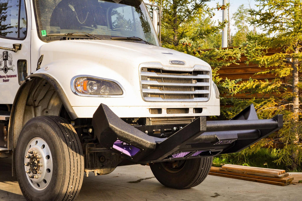 GRIDIRON Freightliner M2 Bull-Bar Front Bumper