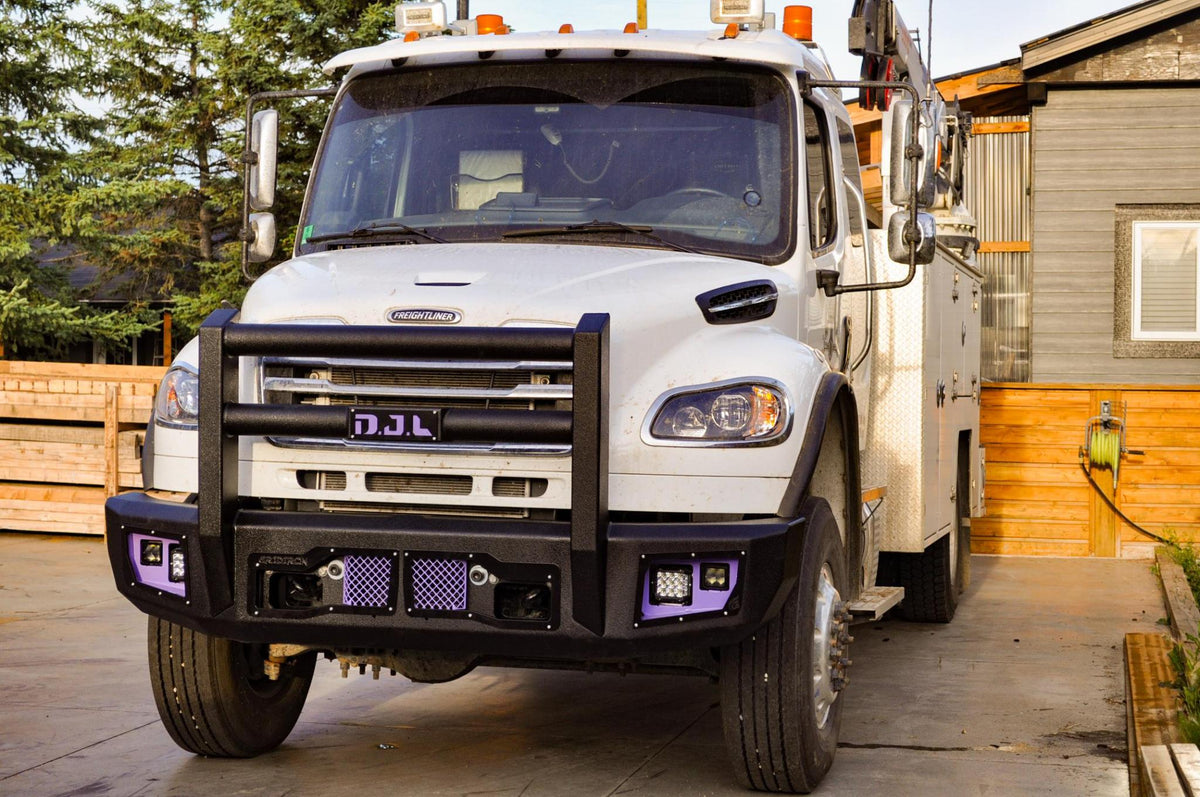 GRIDIRON Freightliner M2 Bull-Bar Front Bumper