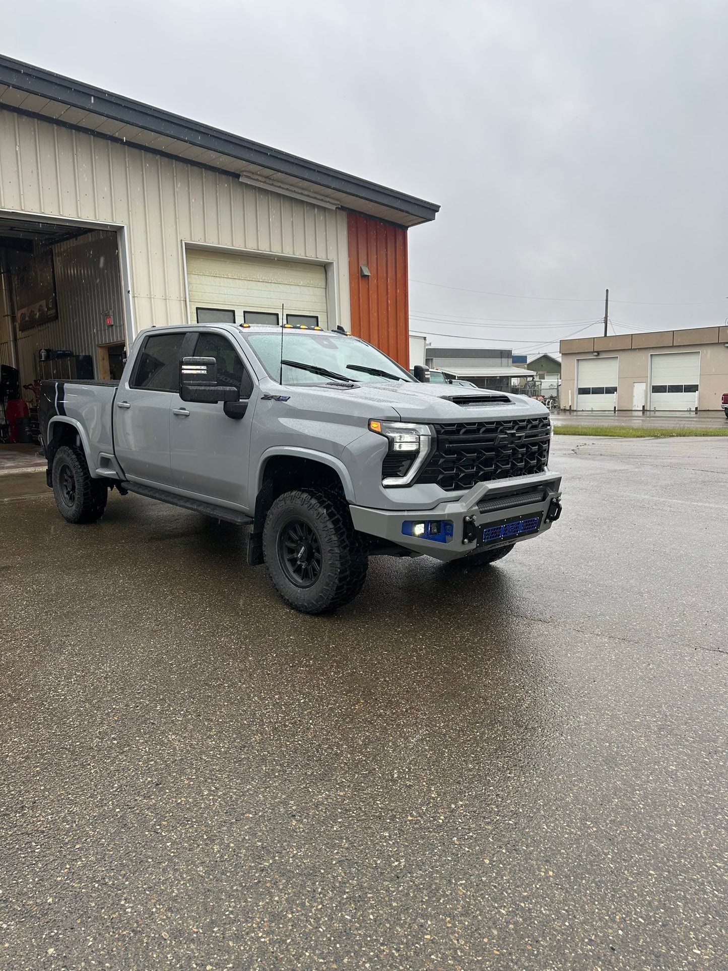 GRIDIRON 2023-2025 Chevrolet 2500/3500 Prerunner Front Bumper