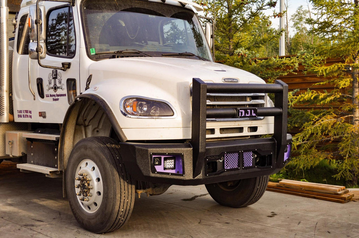 GRIDIRON Freightliner M2 Bull-Bar Front Bumper