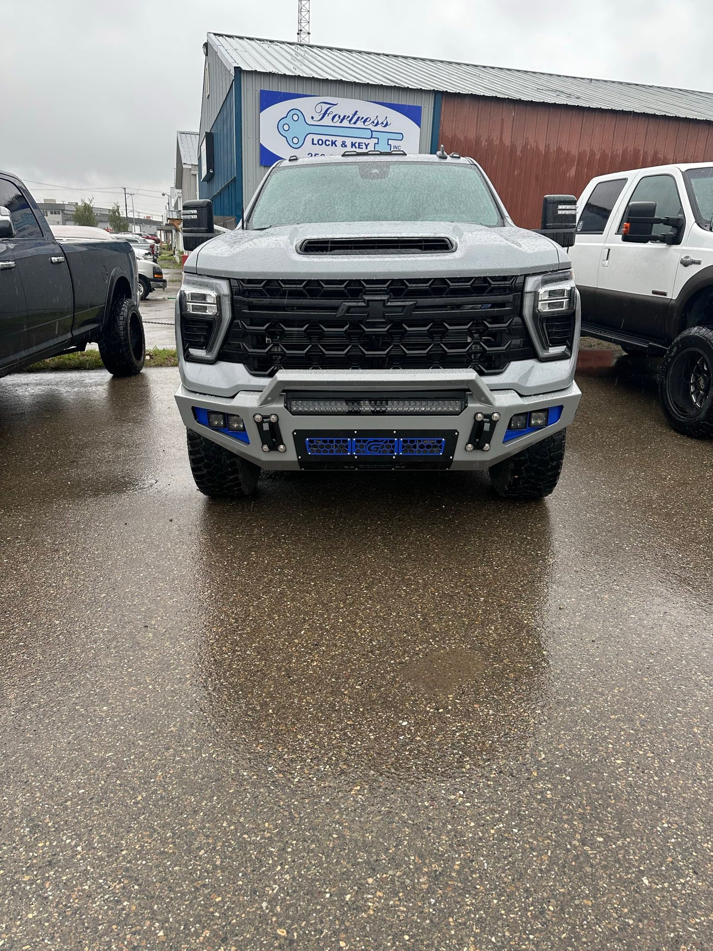 GRIDIRON 2023-2025 Chevrolet 2500/3500 Prerunner Front Bumper
